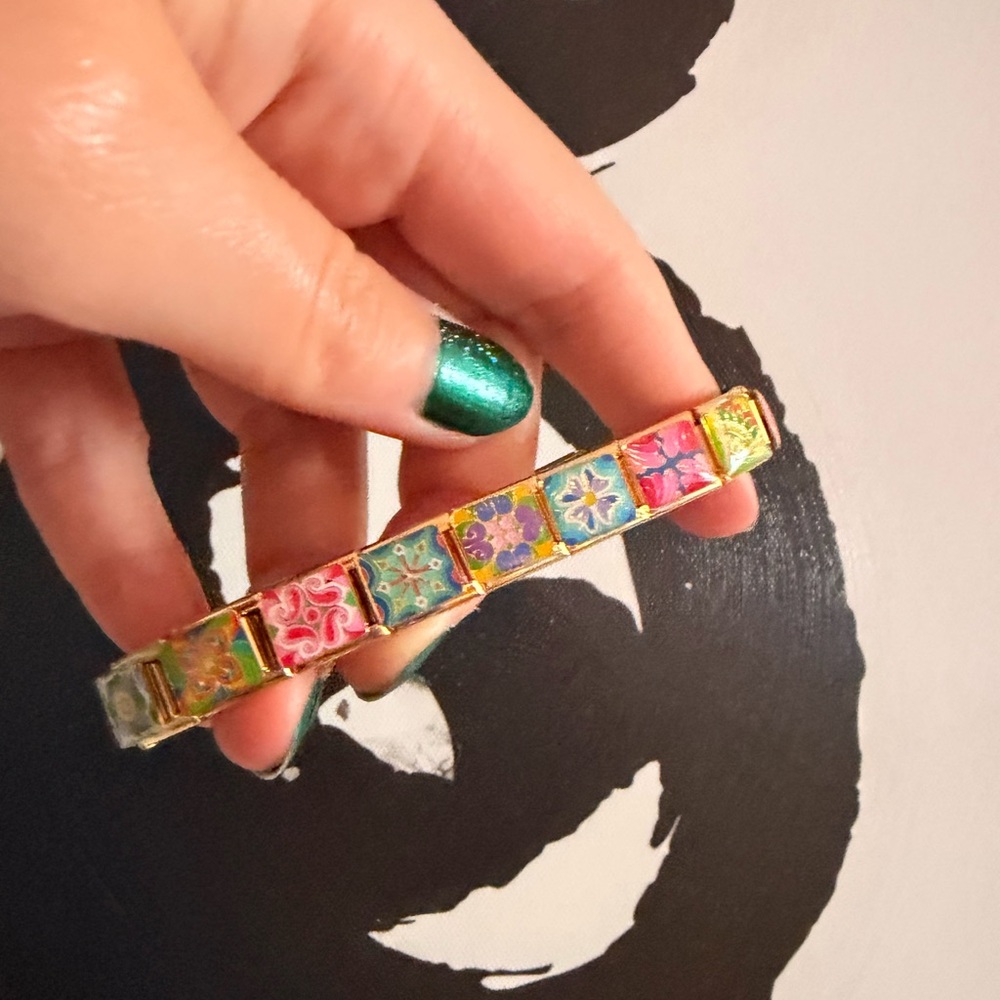 Gold Tone Vintage Inspired Mosaic Italian Charm Bracelet – 16 Design Links